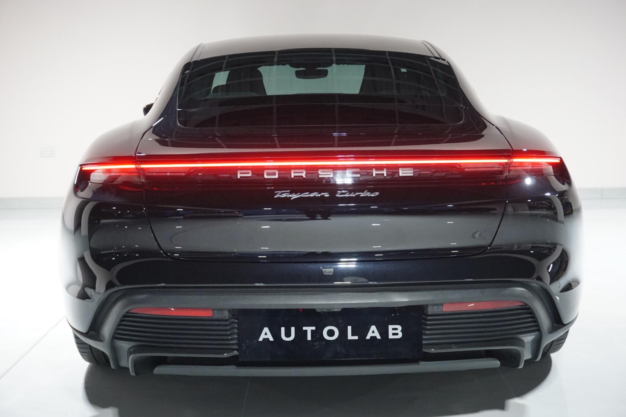 Porsche Taycan Performance Plus 93.4kWh Turbo Saloon 4dr Electric Auto 4WD (680 ps)